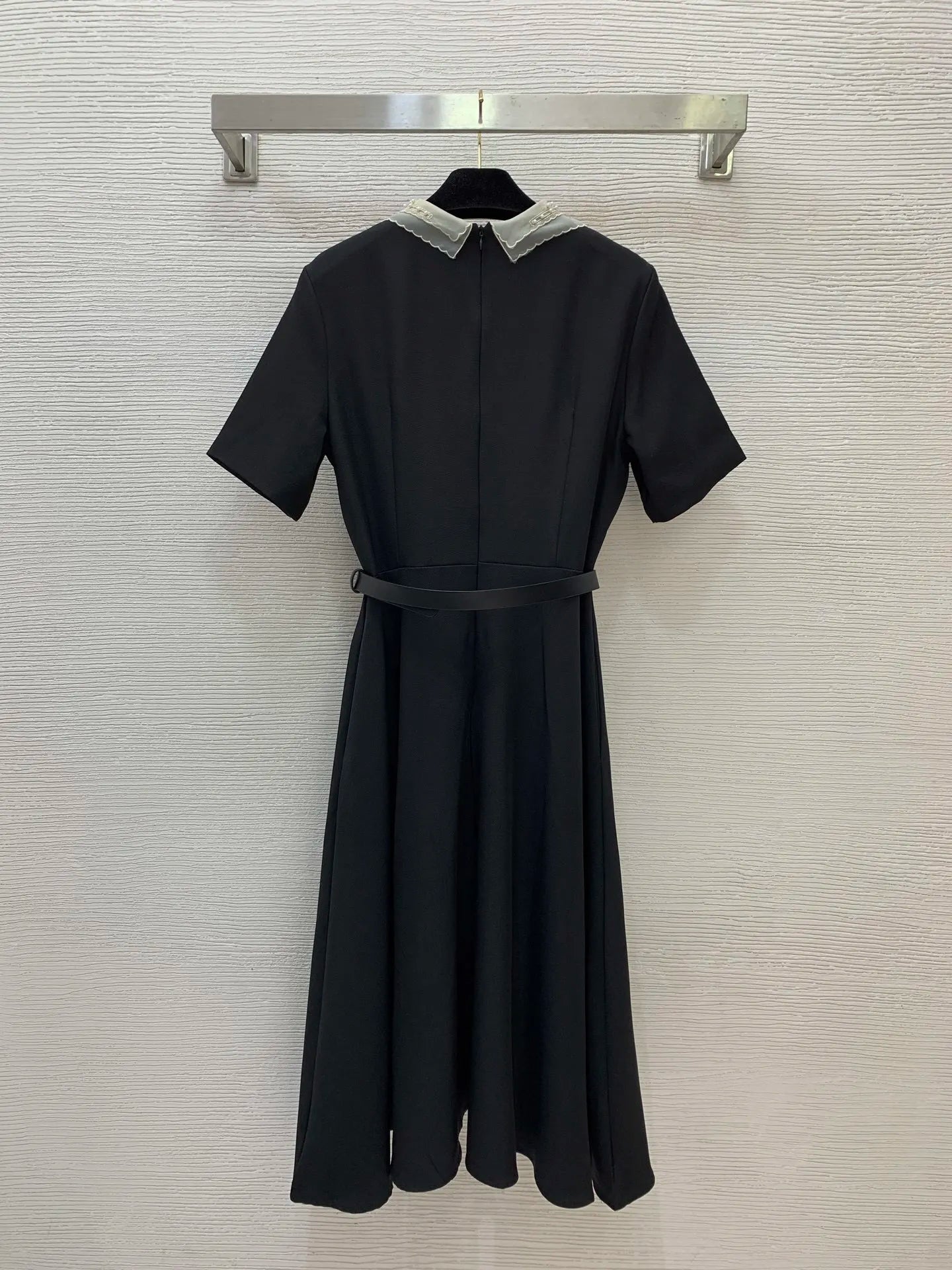 2026 Women New Dress Fashionable Elegant Lace Pearl Decorated Short Sleeved Dress With Belt Waist Control Slimming Effect